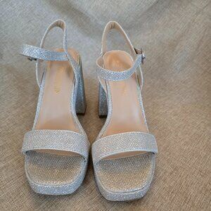 Dream Pairs Women's Giselle Silver Sparkle Heels, Size 9